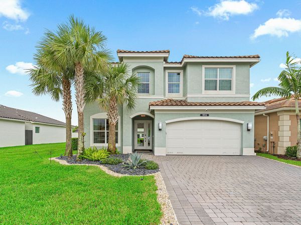 9594 Brook Isles Avenue, Delray Beach, FL 33446