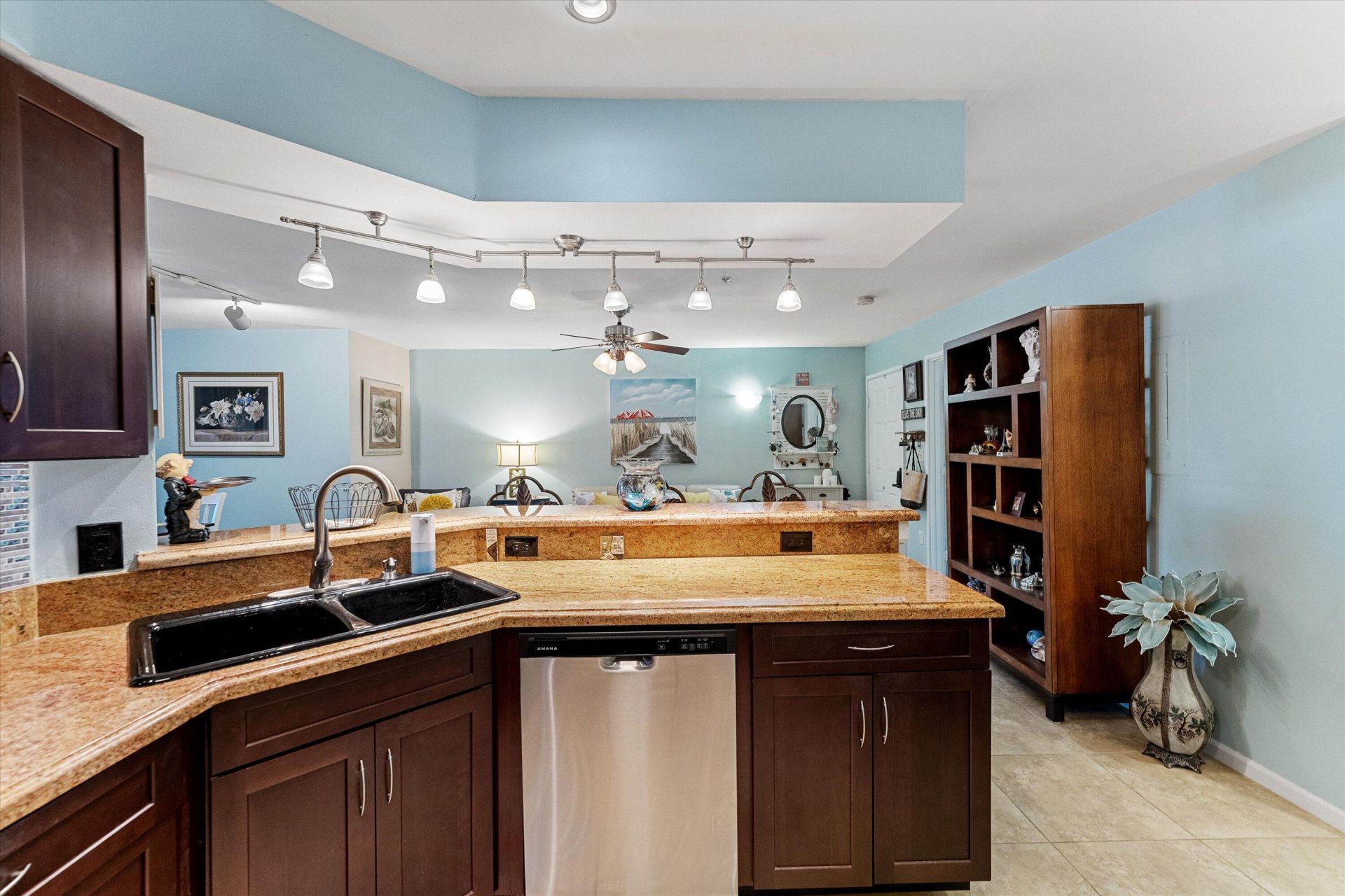 200 Scotia Drive, Unit 302, Hypoluxo, FL 33462 Photo