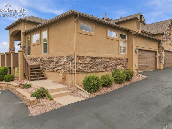 1952 London Carriage Grove, Colorado Springs, CO 80920