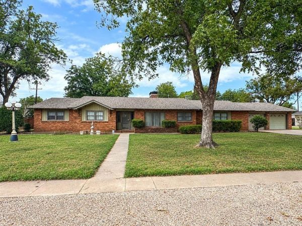 1601 N Avenue F, Haskell, TX 79521