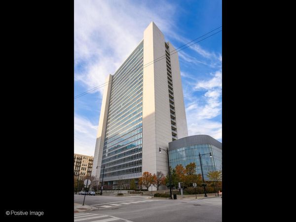 500 W Superior Street , Unit 1806, Chicago, IL 60654
