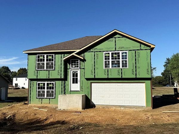 1710 S Jackson Street , El Dorado Springs, MO 64744