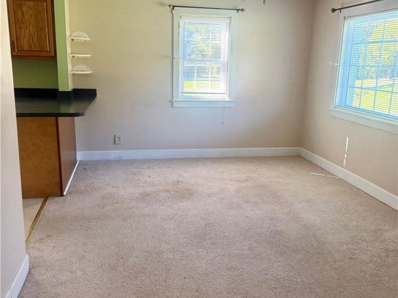 372 E Jefferson Street, Jefferson, OH 44047 Photo 8