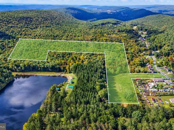 258A OWL CREEK ROAD, TAMAQUA, PA 18252