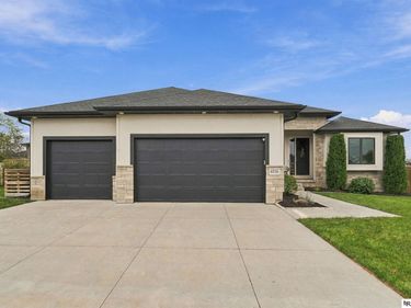 6516 Julia Circle, Lincoln, NE 68516