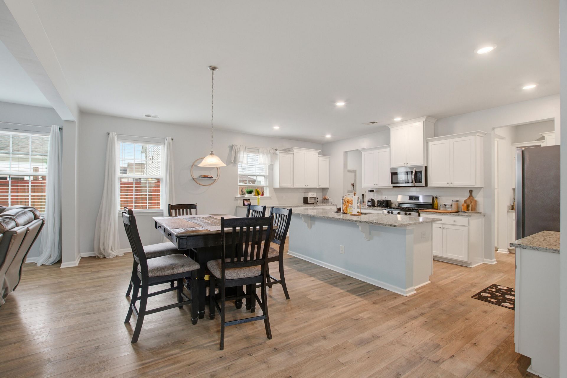 9937 Winged Elm Street Photo 15