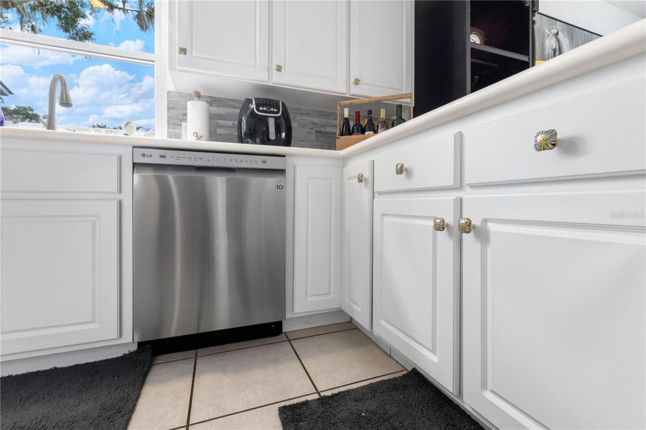 1425 Lake Lotela Drive, Avon Park, FL 33825 Photo