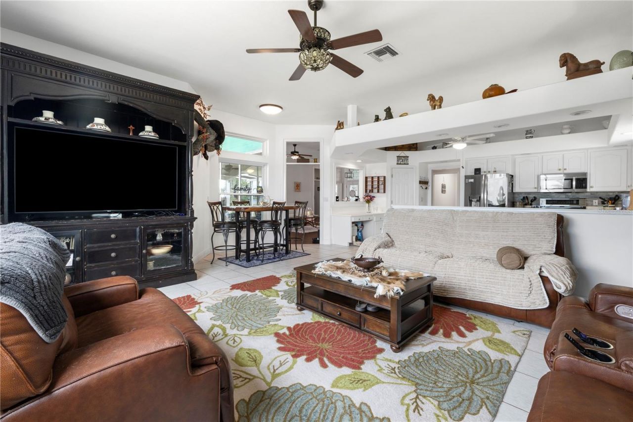1425 Lake Lotela Drive, Avon Park, FL 33825 Photo