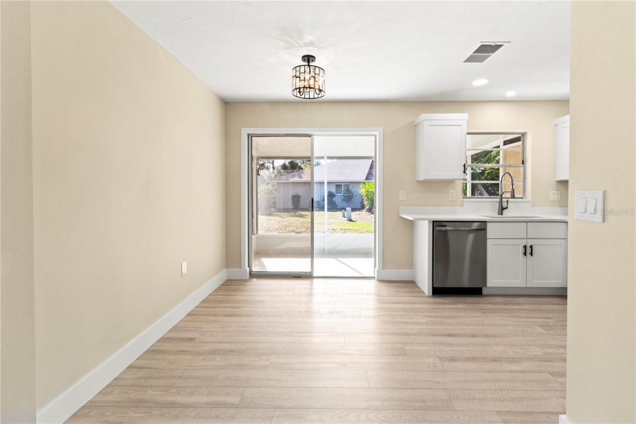 727 N Jefferson Avenue , Unit 727, Sarasota, FL 34237 Photo