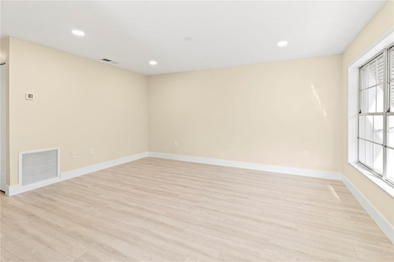 727 N Jefferson Avenue , Unit 727, Sarasota, FL 34237 Photo