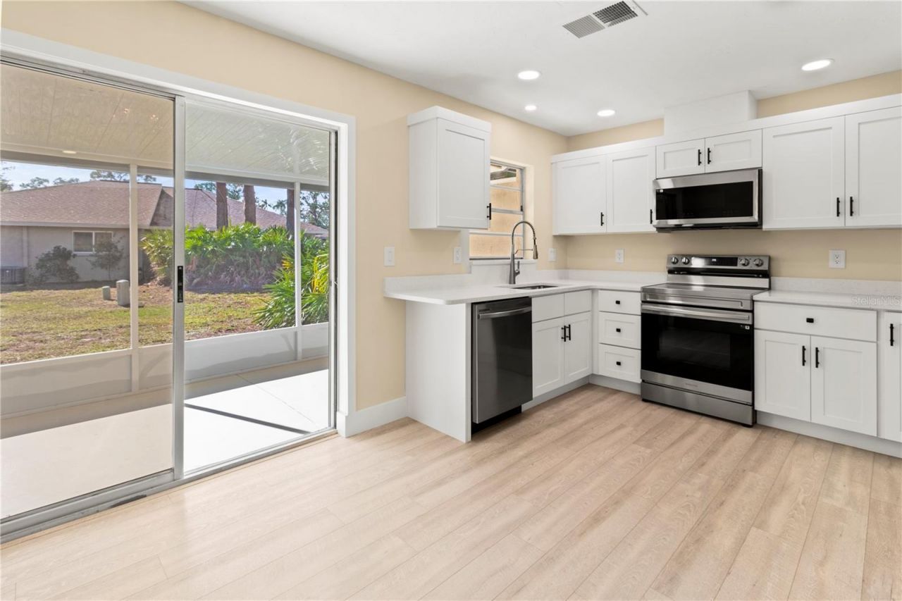 727 N Jefferson Avenue , Unit 727, Sarasota, FL 34237 Photo