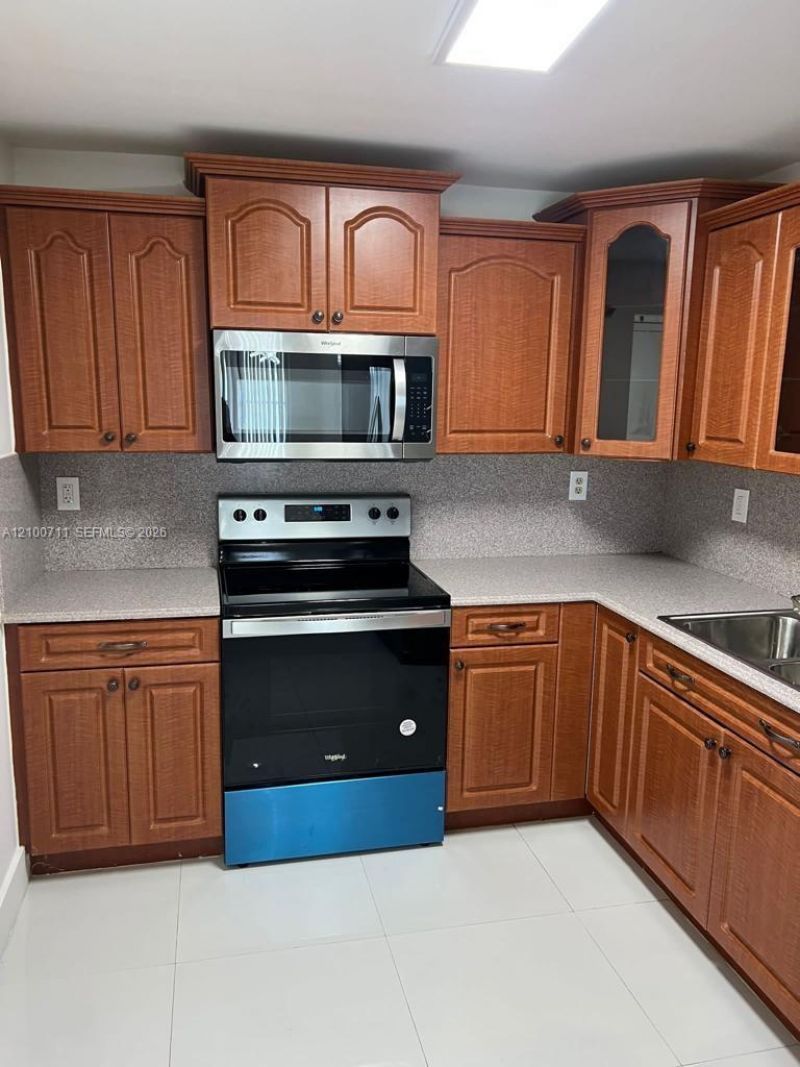 20850 San Simeon Way , Unit 106-5, Miami, FL 33179 Photo