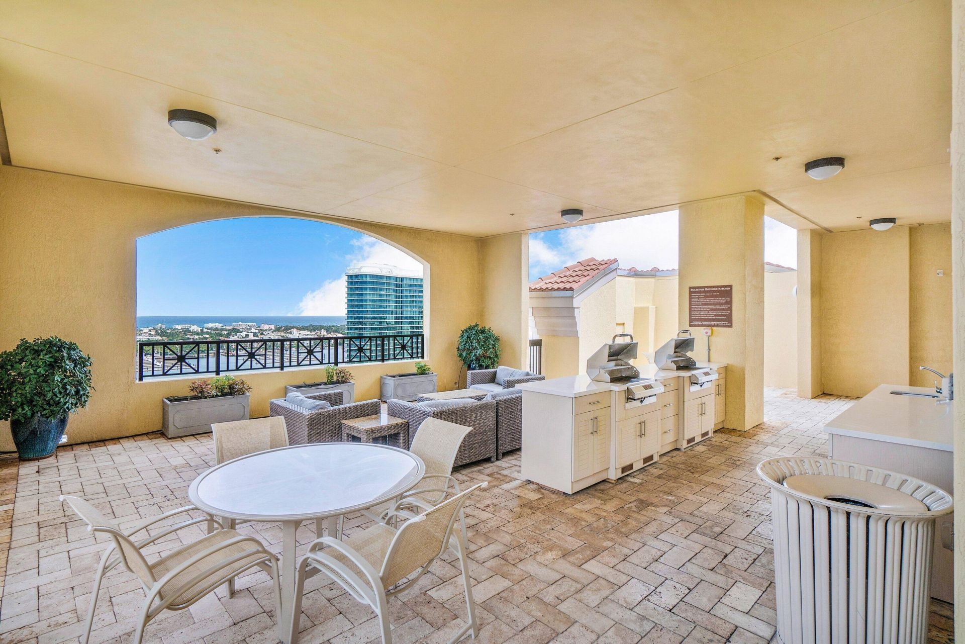 801 S Olive Avenue, Unit 820, West Palm Beach, FL 33401 Photo
