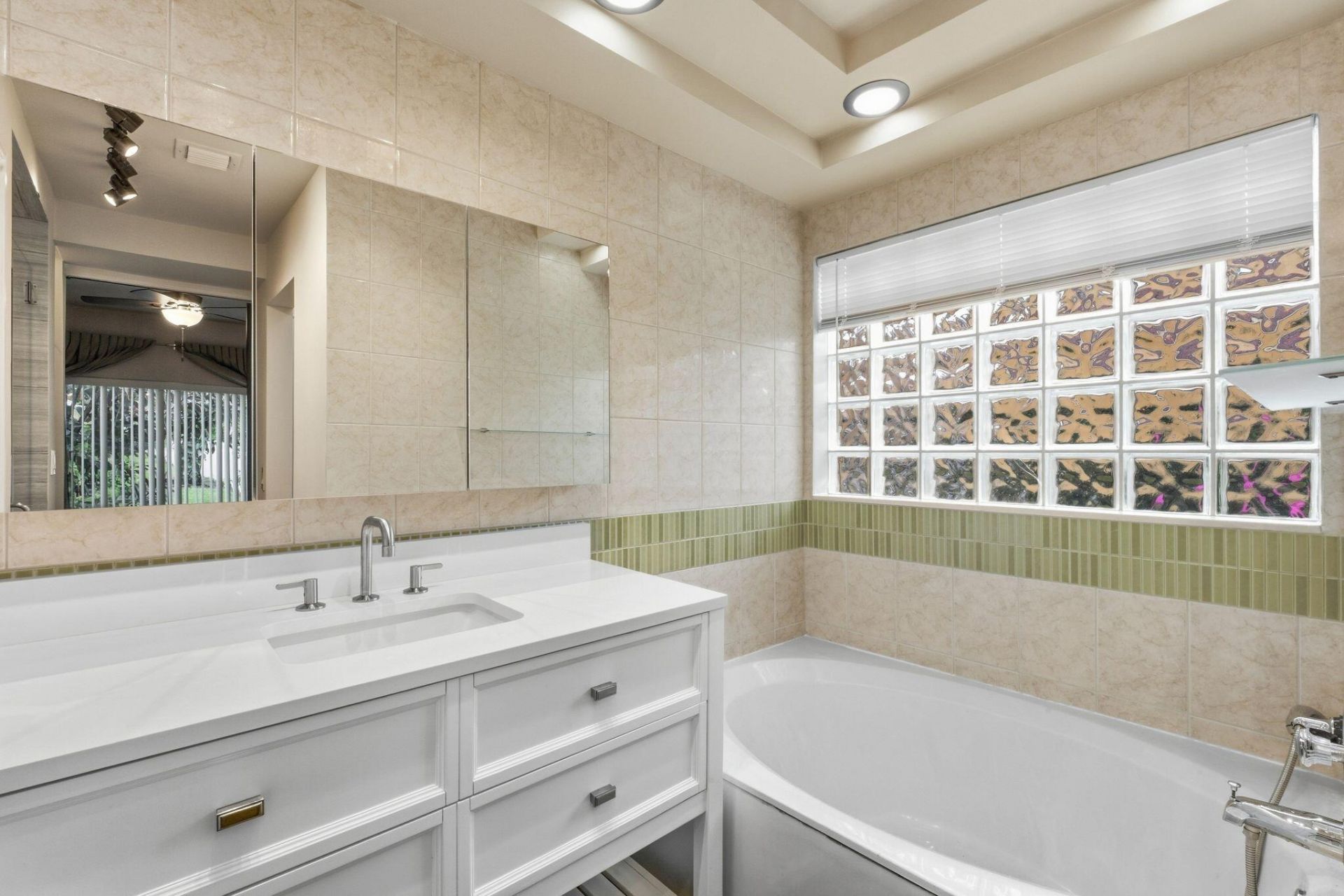 11375 Lakeview Drive, Unit 68-U, Coral Springs, FL 33071 Photo