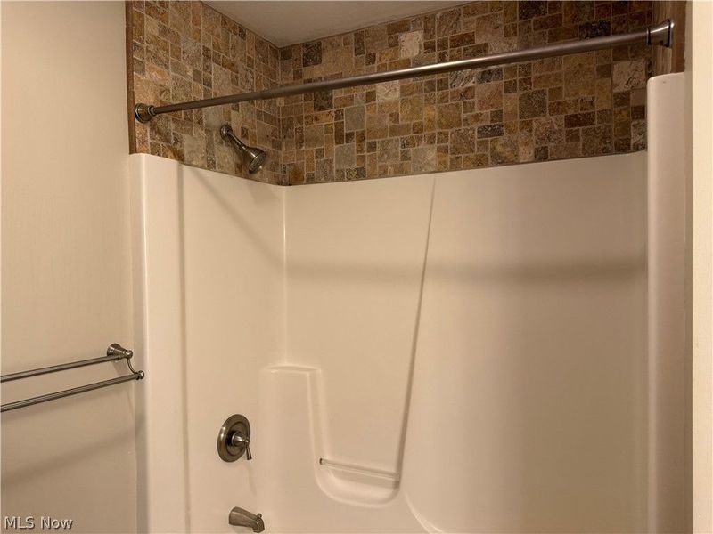 8020 Arbon Drive, Millersburg, OH 44654 Photo 10