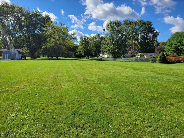 Bob White Street , North Canton, OH 44720