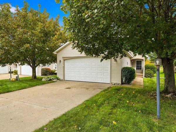 2095 Seaview Drive, Traverse City, MI 49686