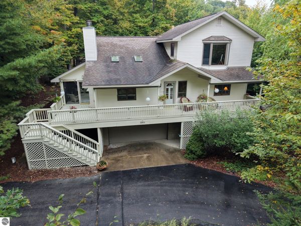 3300 Trumbull Road W, Maple City, MI 49664