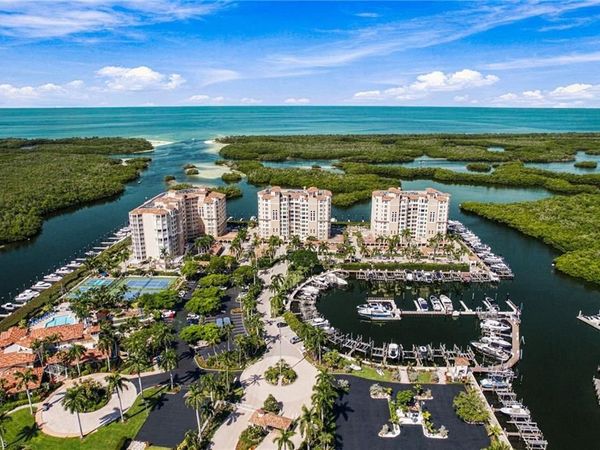 425 Dockside DR , Unit 703, NAPLES, FL 34110