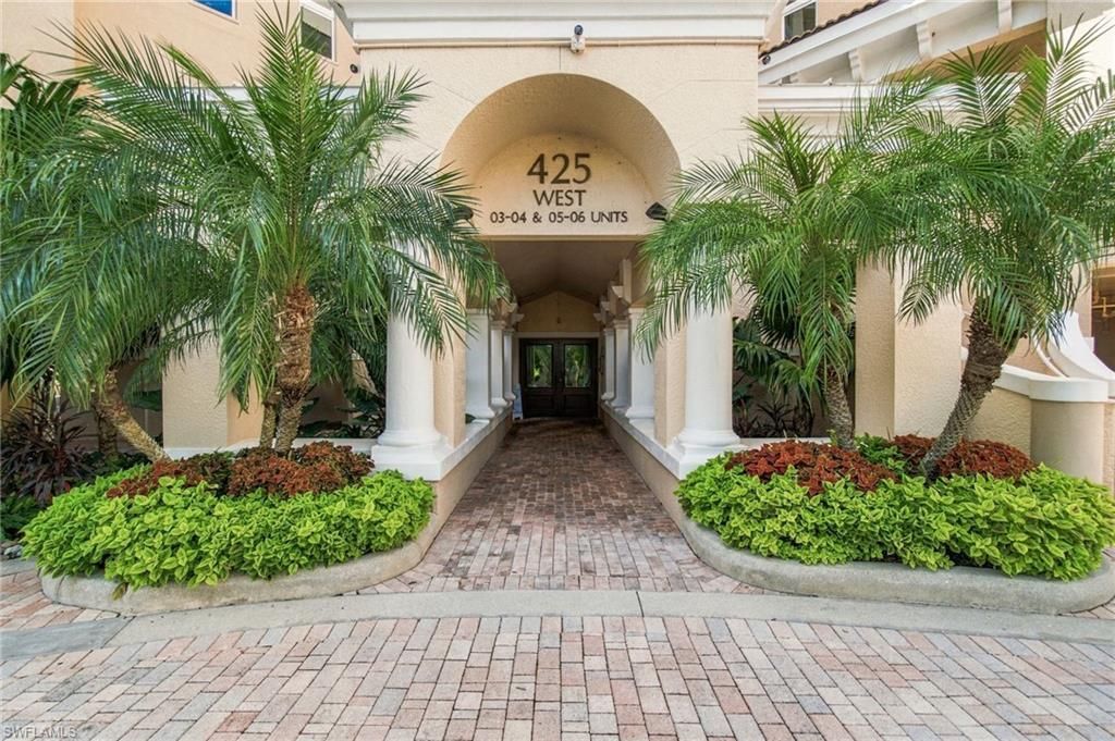 425 Dockside Dr, Unit 703, Naples, FL 34110 Photo