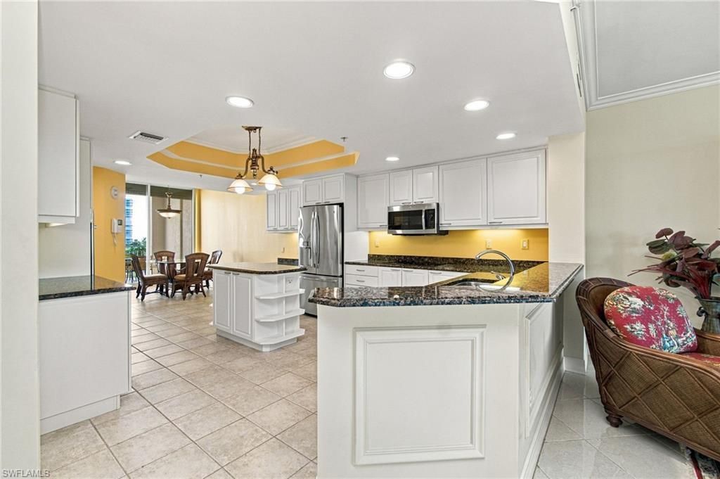 425 Dockside Dr, Unit 703, Naples, FL 34110 Photo