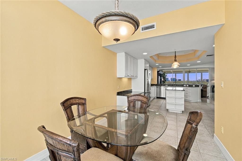 425 Dockside Dr, Unit 703, Naples, FL 34110 Photo