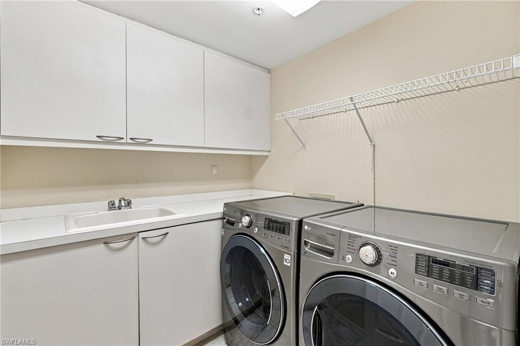 425 Dockside Dr, Unit 703, Naples, FL 34110 Photo