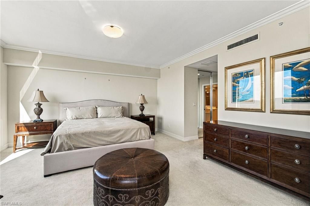 425 Dockside Dr, Unit 703, Naples, FL 34110 Photo