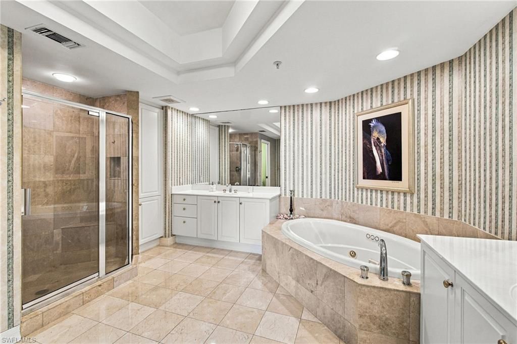 425 Dockside Dr, Unit 703, Naples, FL 34110 Photo
