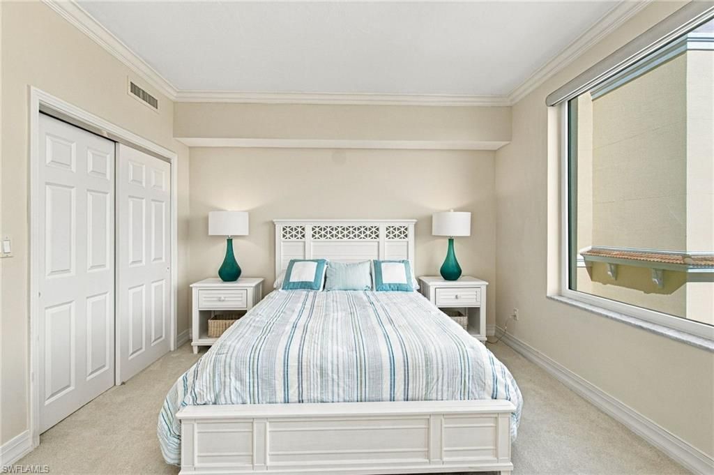 425 Dockside Dr, Unit 703, Naples, FL 34110 Photo