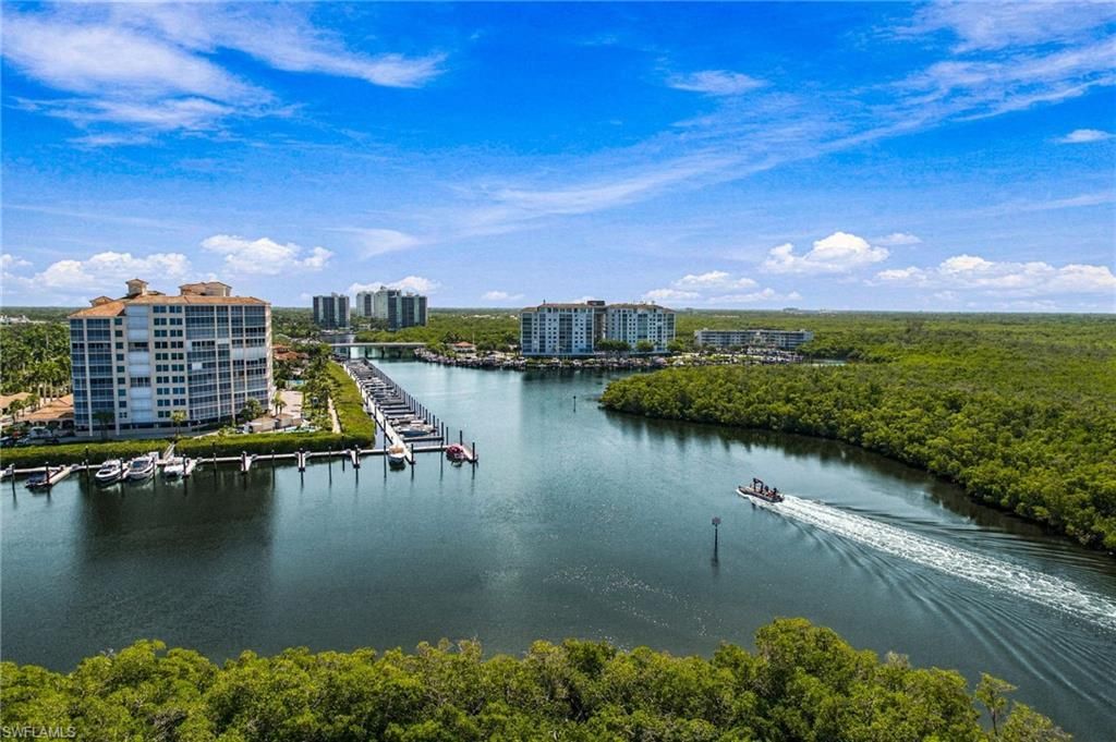 425 Dockside Dr, Unit 703, Naples, FL 34110 Photo