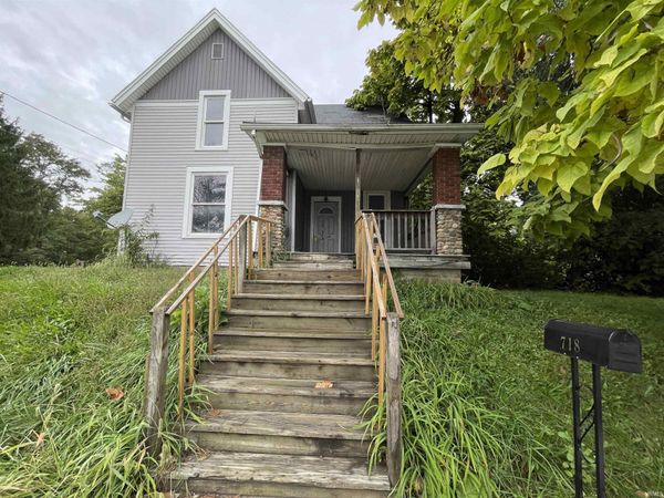 718 Division Street, Huntington, IN 46750