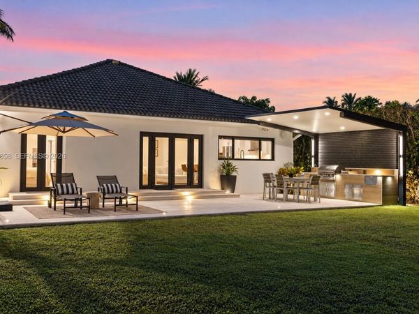 6235 Alton Rd, Miami Beach, FL 33140