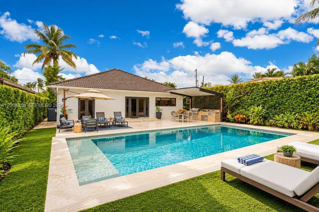 6235 Alton Rd, Miami Beach, FL 33140 Photo