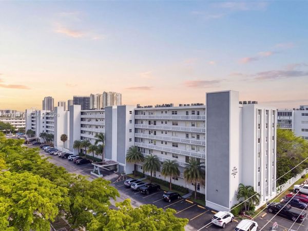 320 NE 12th Ave , Unit 703, Hallandale Beach, FL 33009
