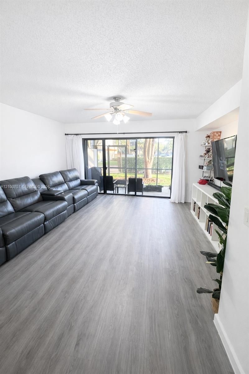4321 SW 70th Ter , Davie, FL 33314 Photo