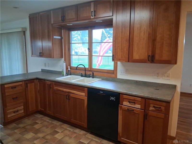901 E Somers Street, Eaton, OH 45320 Photo 9
