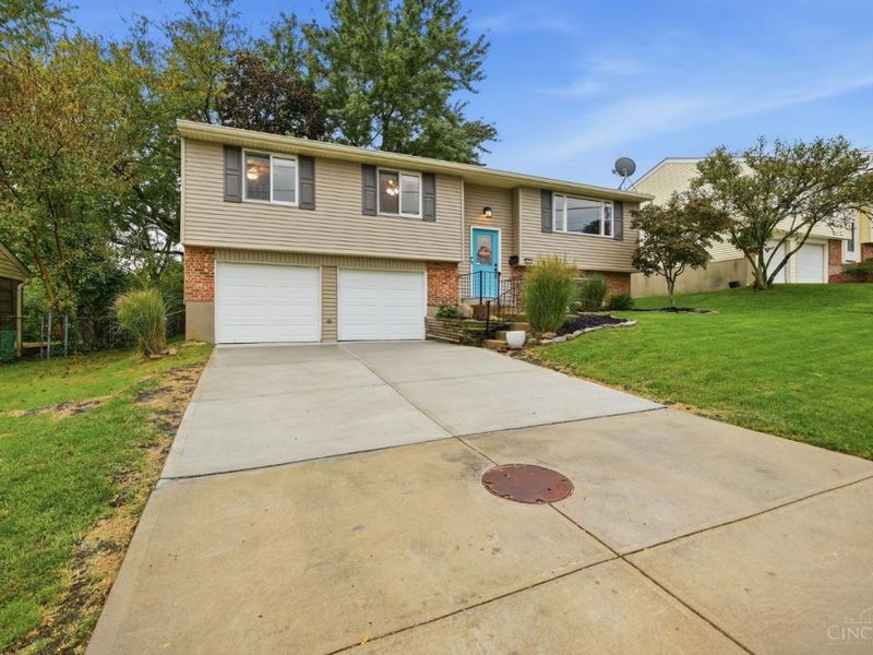 1711 John Gray Road, Springfield Township, OH 45240 Photo 2