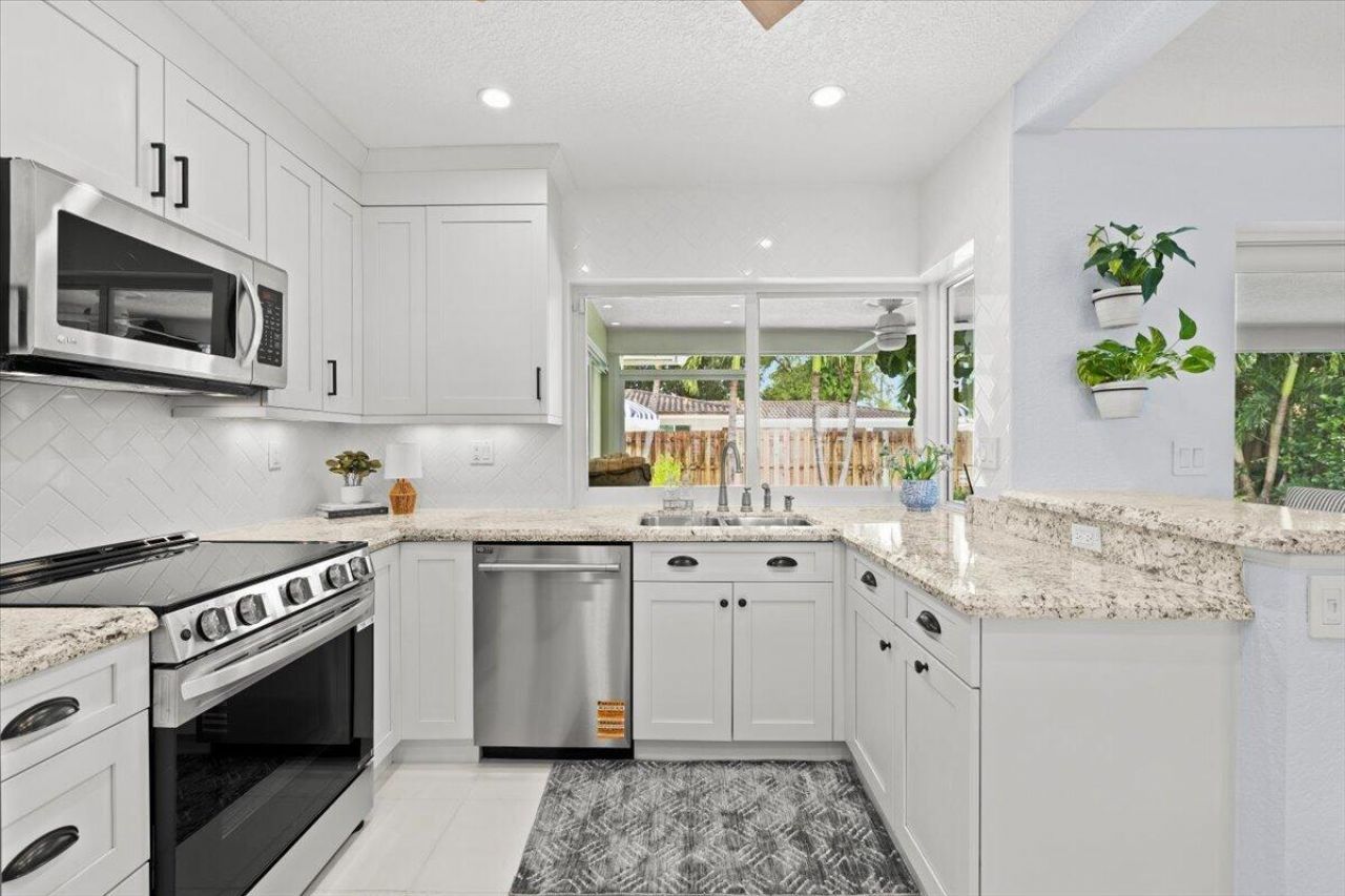 38 SW 10th Avenue, Boca Raton, FL 33486 Photo
