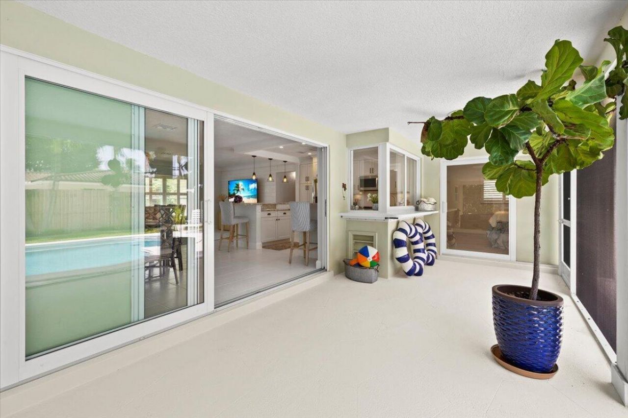 38 SW 10th Avenue, Boca Raton, FL 33486 Photo