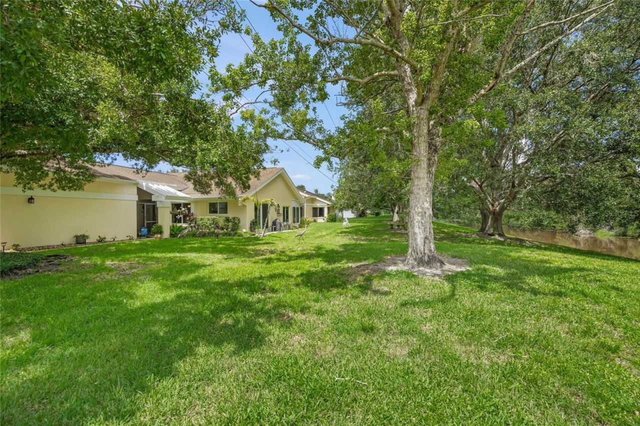 4239 Carriage Drive, Unit 36, Sarasota, FL 34241 Photo