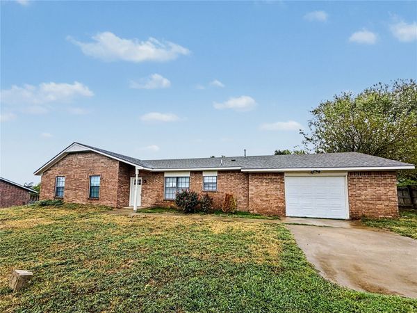 18333 Hilltop Circle , Tahlequah, OK 74464