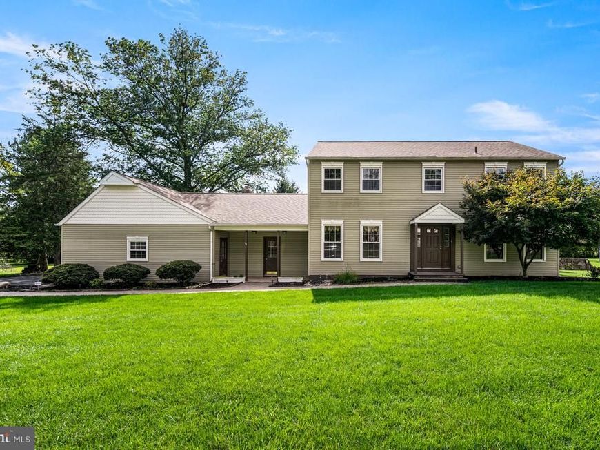 113 Glenwood Drive , Washington Crossing, PA 18977 Main Photo
