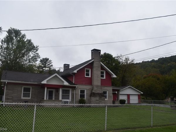 52135 Home Street , St Clairsville, OH 43950