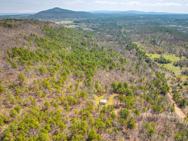 31541 W County Road 1350 , Kinta, OK 74552