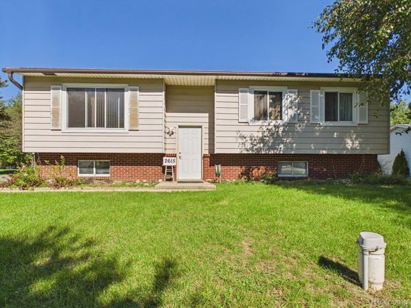 2615 Breezeway Street, Deerfield Township, Mi 48461