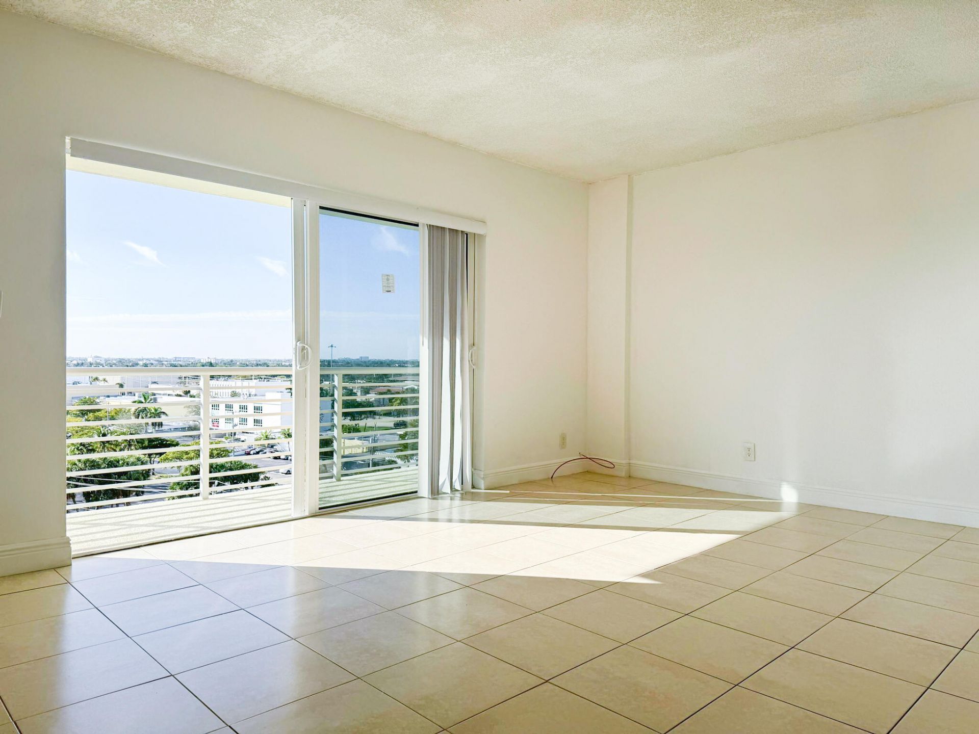 2900 NE 30th Street, Unit 9D, Fort Lauderdale, FL 33306 Photo