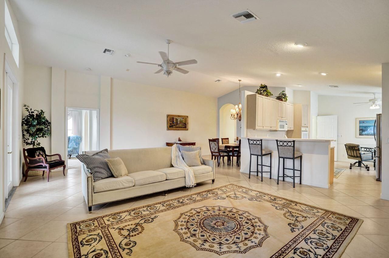 5303 Wycombe Avenue, Boynton Beach, FL 33437 Photo