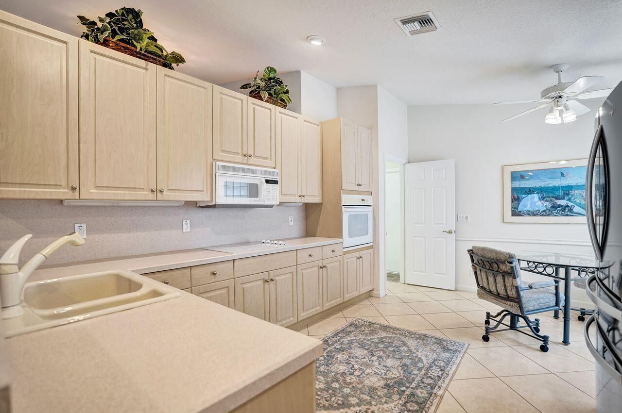 5303 Wycombe Avenue, Boynton Beach, FL 33437 Photo