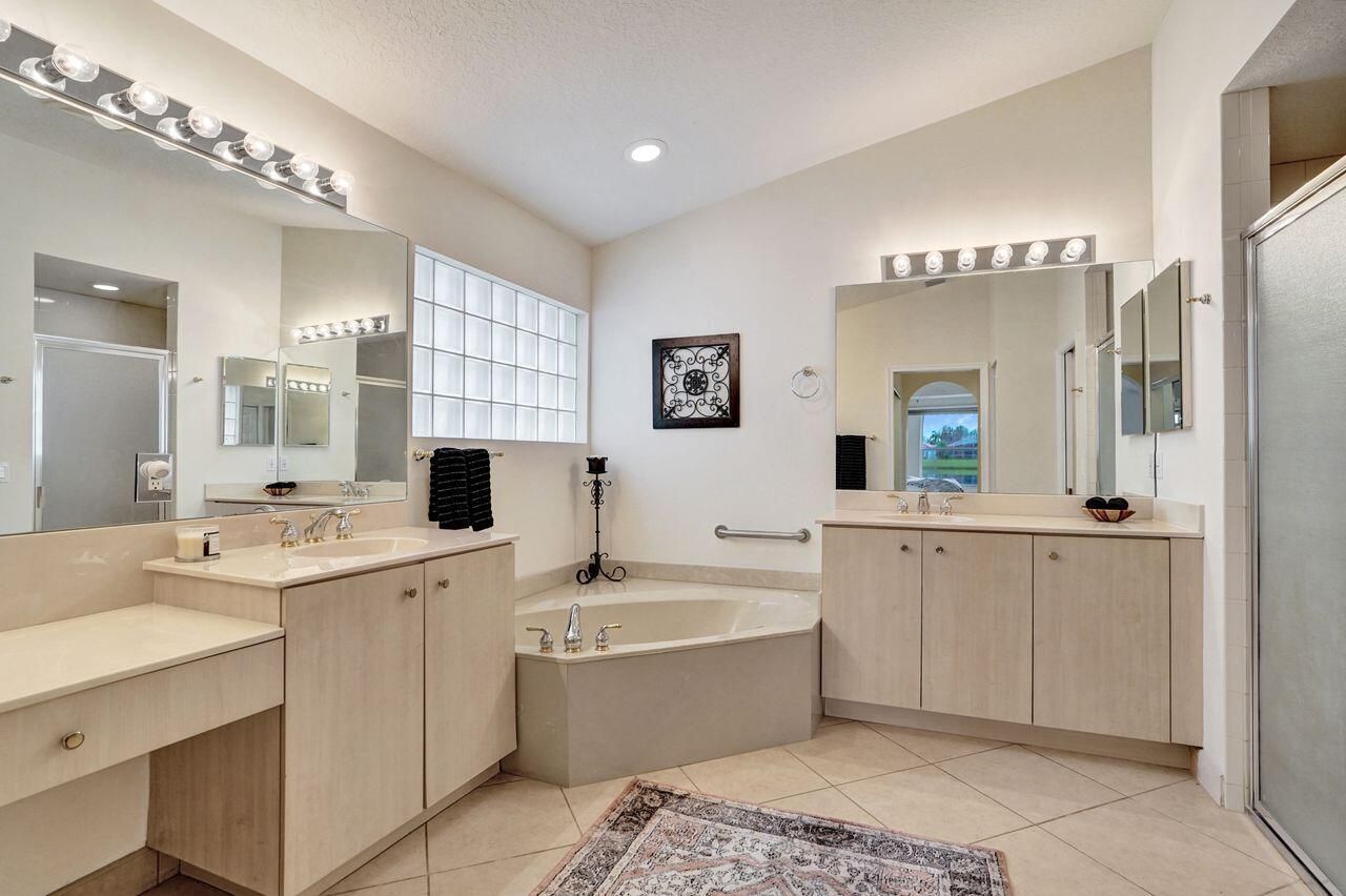 5303 Wycombe Avenue, Boynton Beach, FL 33437 Photo